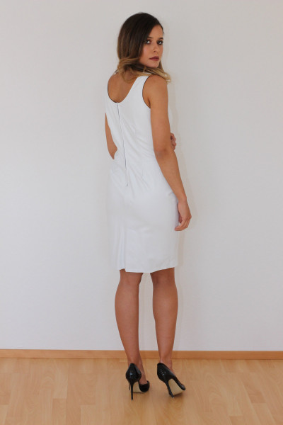 Lederkleid in weiss - Etuikleid aus Nappaleder, Größe 40