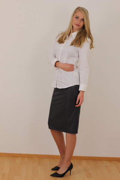 Luxus-Lederrock in der Farbe anthrazit, Pencilskirt / Bleistiftrock, Grösse 48