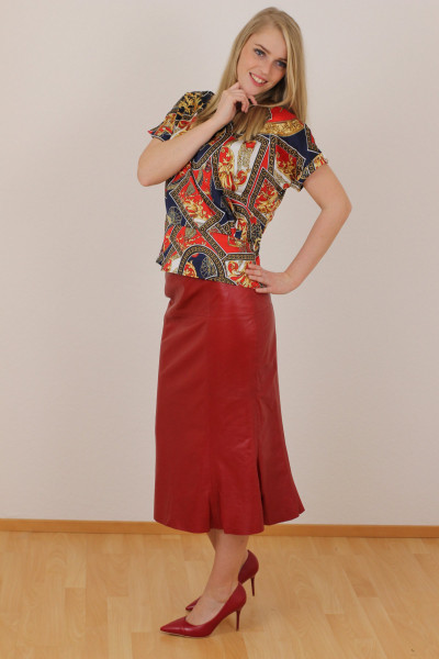 Luxus - Lederrock mit Falten, Größe 50 , rot