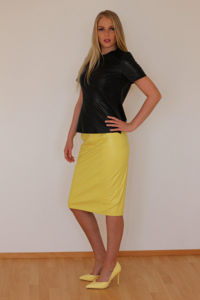 Luxus-Lederrock in der Farbe gelb, Pencilskirt / Bleistiftrock, Grösse 48