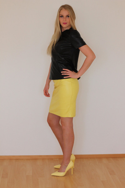 Luxus-Lederrock in der Farbe gelb, Grösse 46