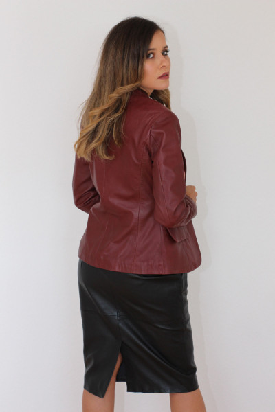 Taillierte Lederjacke in bordeaux - Grösse XL